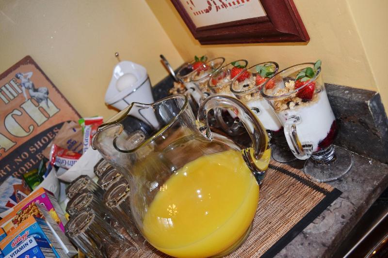Water'S Edge Inn - Adults Only Folly Beach Extérieur photo